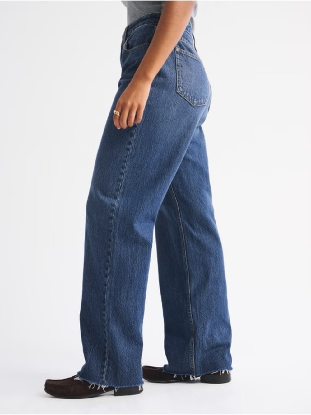 Abercrombie & Fitch Curve Love High Rise Loose Jean - Picture 2 of 7
